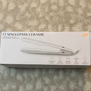 T3 SinglePass Ceramic Hair Straightener in White